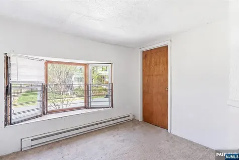 90 Renner Avenue Newark NJ 07112
