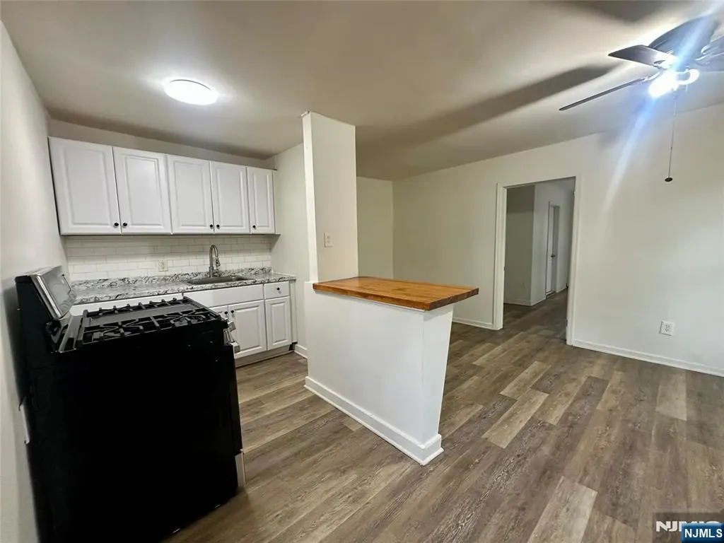 390 Orange Road Montclair NJ 07042