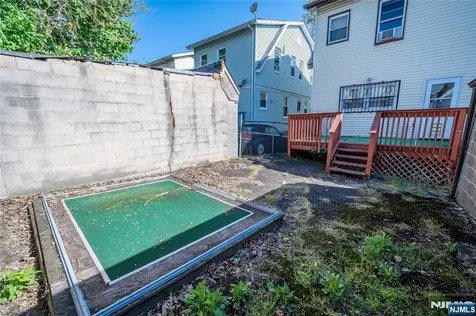 26 Scofield Street Newark NJ 07106