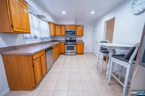 26 Scofield Street Newark NJ 07106