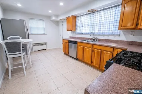 26 Scofield Street Newark NJ 07106