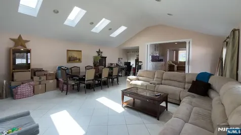 28 Noel Drive North Arlington NJ 07031