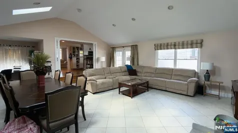 28 Noel Drive North Arlington NJ 07031