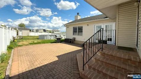 28 Noel Drive North Arlington NJ 07031