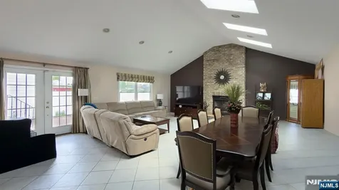 28 Noel Drive North Arlington NJ 07031
