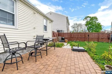 1434 Madison Place Pompton Lakes NJ 07442