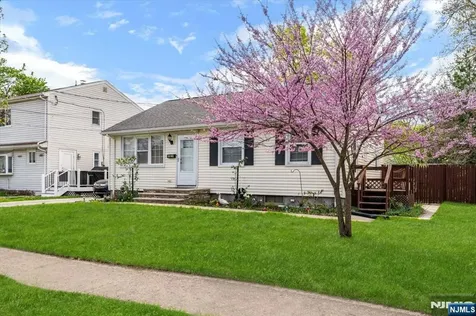1434 Madison Place Pompton Lakes NJ 07442
