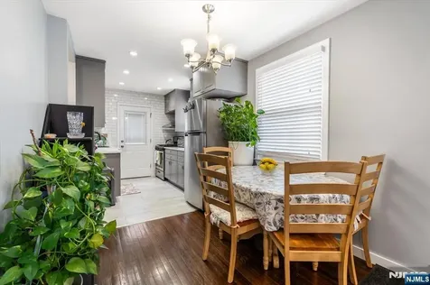 1434 Madison Place Pompton Lakes NJ 07442