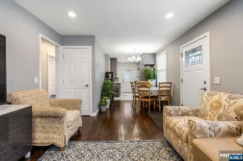1434 Madison Place Pompton Lakes NJ 07442