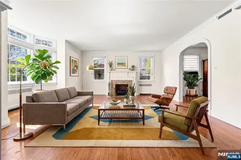 146 Irving Place Rutherford NJ 07070