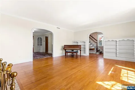146 Irving Place Rutherford NJ 07070