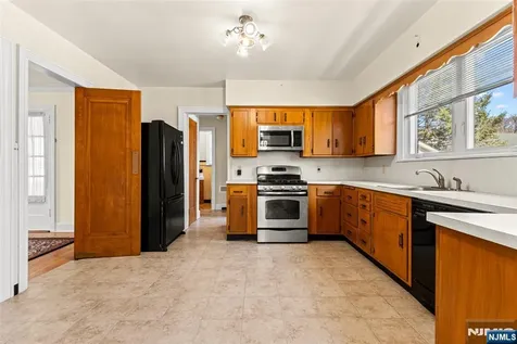 146 Irving Place Rutherford NJ 07070