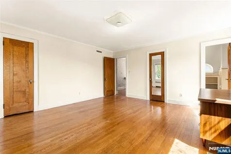 146 Irving Place Rutherford NJ 07070