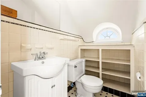 146 Irving Place Rutherford NJ 07070