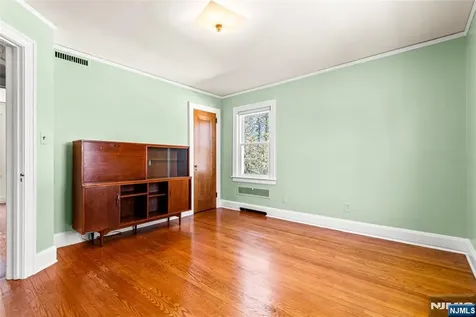 146 Irving Place Rutherford NJ 07070