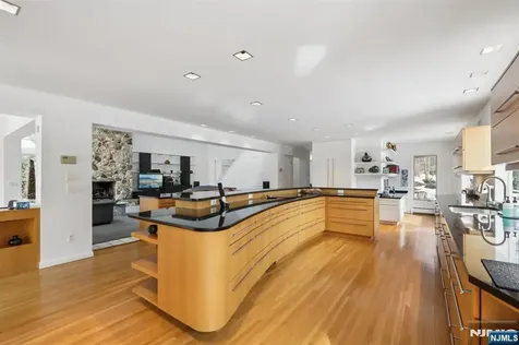 47 Hopper Farm Road Upper Saddle River NJ 07458