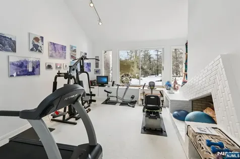 47 Hopper Farm Road Upper Saddle River NJ 07458