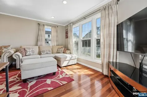 4 Greenwood Avenue West Orange NJ 07052