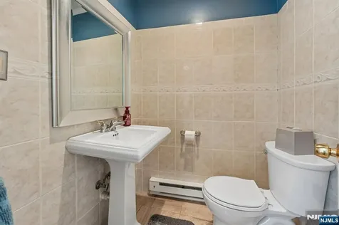 4 Greenwood Avenue West Orange NJ 07052