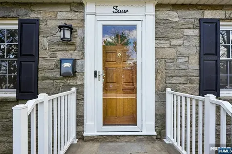 4 Greenwood Avenue West Orange NJ 07052