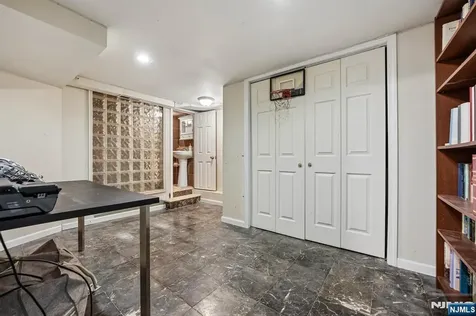 4 Greenwood Avenue West Orange NJ 07052