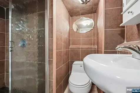 4 Greenwood Avenue West Orange NJ 07052