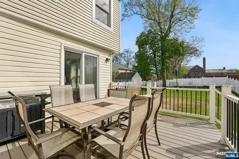 4 Greenwood Avenue West Orange NJ 07052