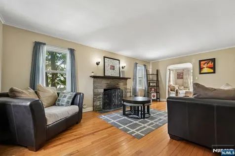 4 Greenwood Avenue West Orange NJ 07052