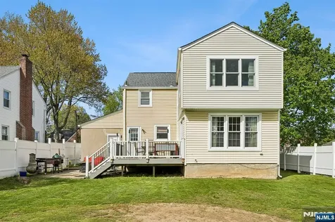 4 Greenwood Avenue West Orange NJ 07052