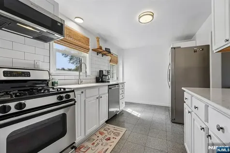 4 Greenwood Avenue West Orange NJ 07052