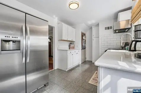 4 Greenwood Avenue West Orange NJ 07052