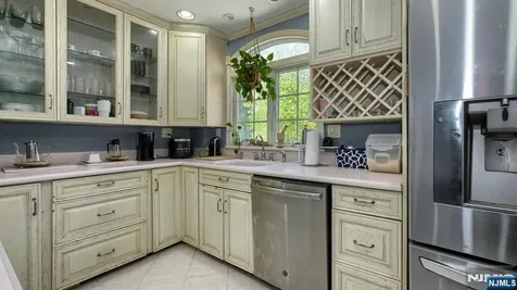 178 Jackson Avenue Rutherford NJ 07070