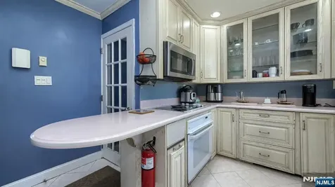 178 Jackson Avenue Rutherford NJ 07070
