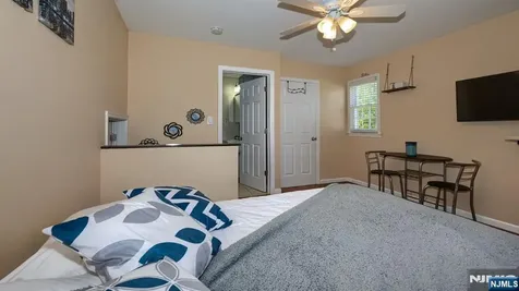 178 Jackson Avenue Rutherford NJ 07070