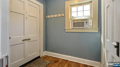 178 Jackson Avenue Rutherford NJ 07070