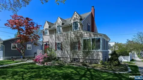 178 Jackson Avenue Rutherford NJ 07070