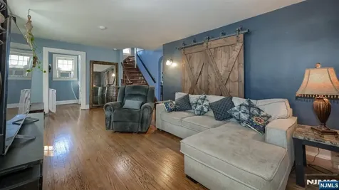 178 Jackson Avenue Rutherford NJ 07070