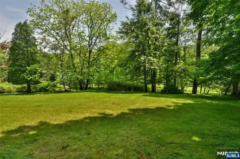 584 W Saddle River Road Upper Saddle River NJ 07458