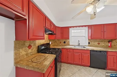 78 Beverly Street Newark NJ 07108