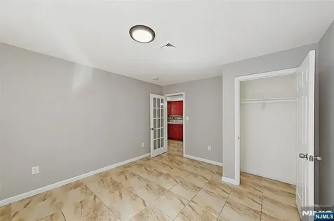 78 Beverly Street Newark NJ 07108