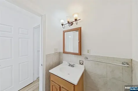 78 Beverly Street Newark NJ 07108
