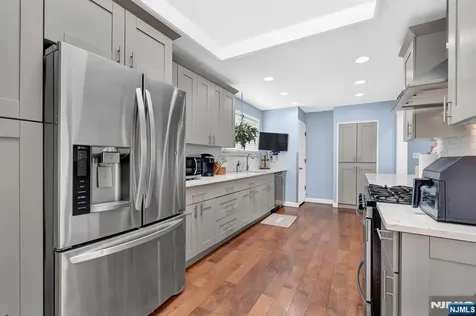 60 Vanderburgh Avenue Rutherford NJ 07070