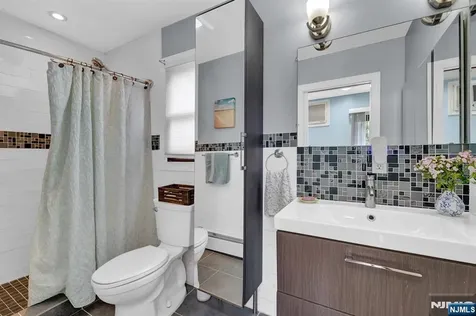 60 Vanderburgh Avenue Rutherford NJ 07070