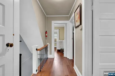 60 Vanderburgh Avenue Rutherford NJ 07070