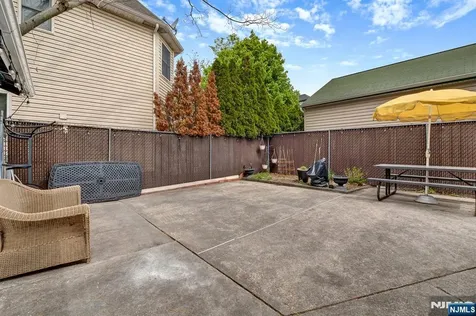 60 Vanderburgh Avenue Rutherford NJ 07070