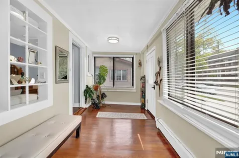 60 Vanderburgh Avenue Rutherford NJ 07070