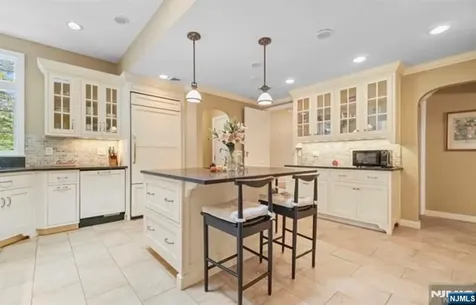 12 Lawrence Parkway Tenafly NJ 07670