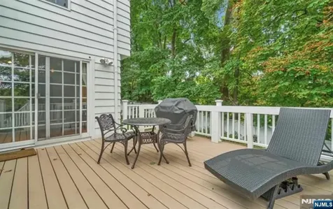 12 Lawrence Parkway Tenafly NJ 07670