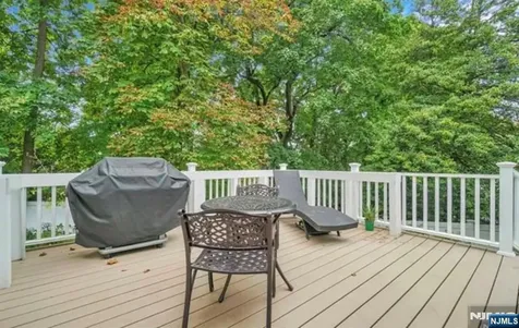 12 Lawrence Parkway Tenafly NJ 07670