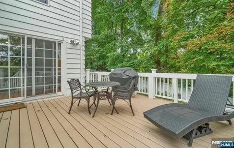 12 Lawrence Parkway Tenafly NJ 07670